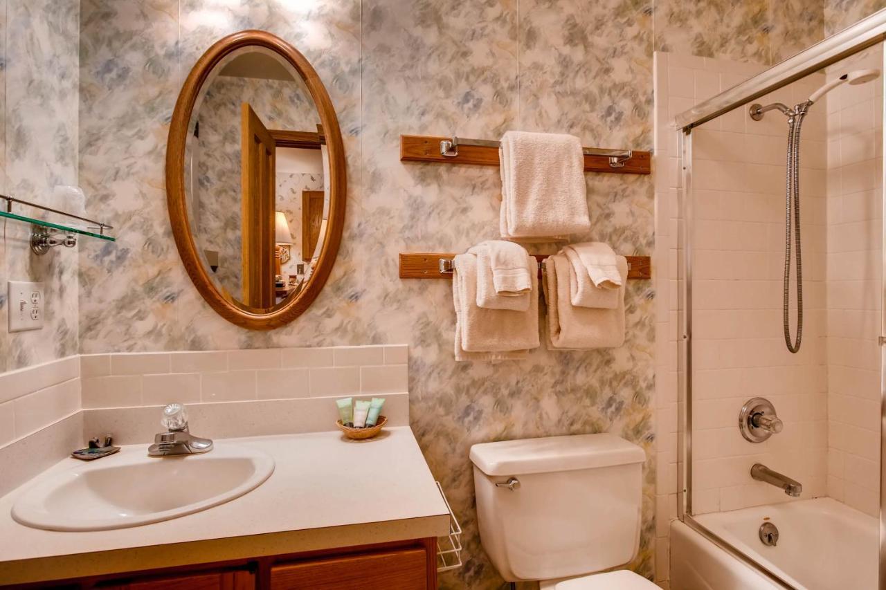 Ski-In Ski-Out Studio Private Balcony & Fireplace Condo Крестед-Бьютт Экстерьер фото